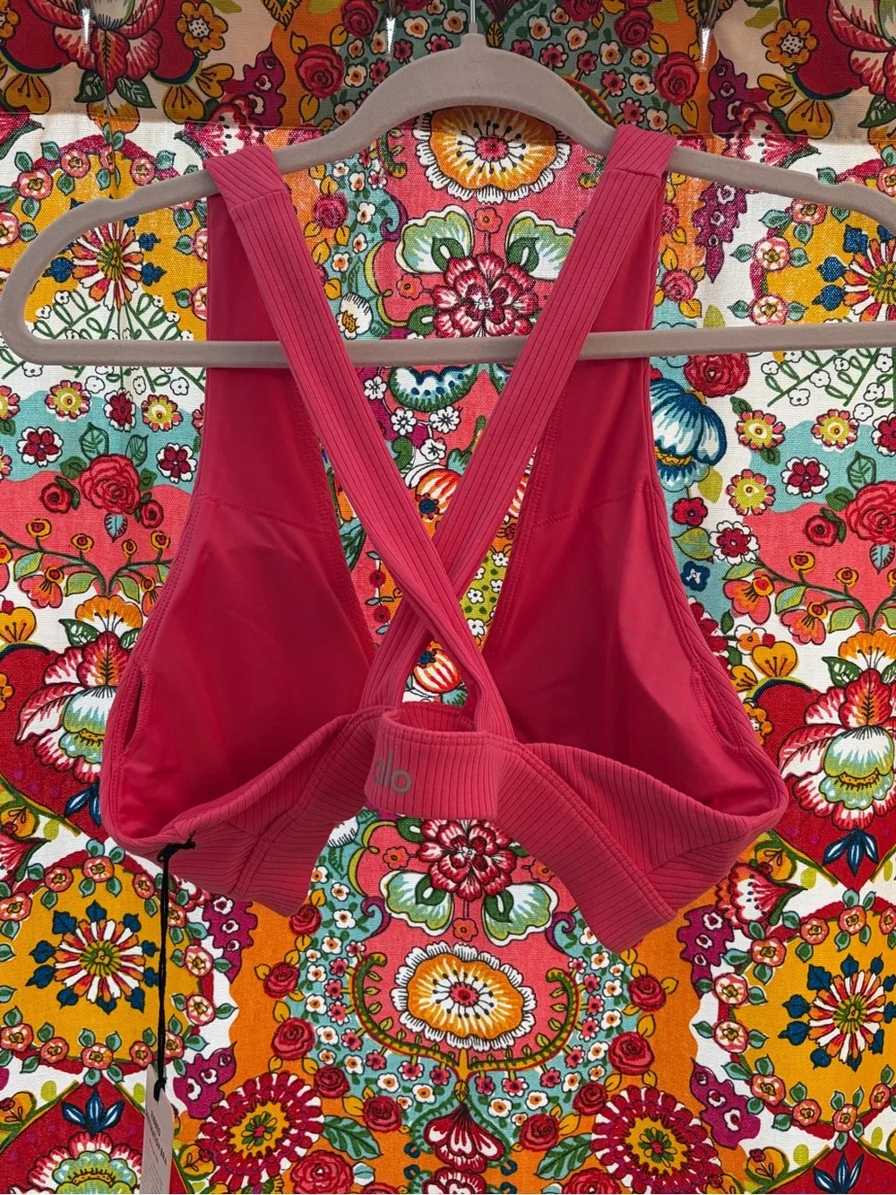NWT Alo Yoga Ribbed Destination Bra Pink Fuchsia M